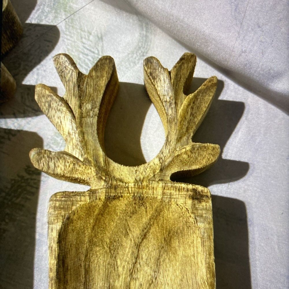 Wooden Carved Reindeer Seasonal Decor Display Trays‎ - Picture 3 of 10